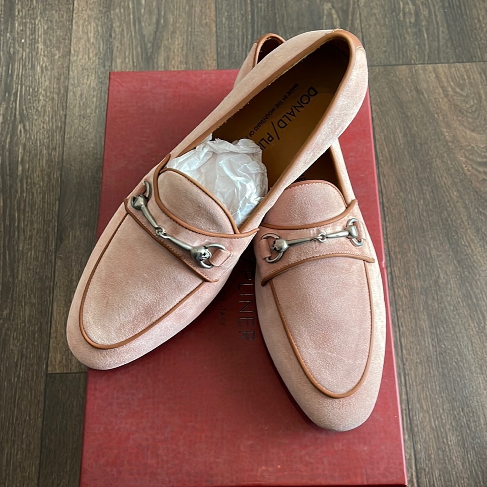 Donald Pliner “Palti-23 dress loafers.